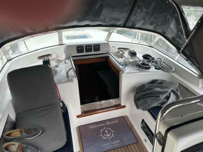 helm, Passport 545, sailboat for sale