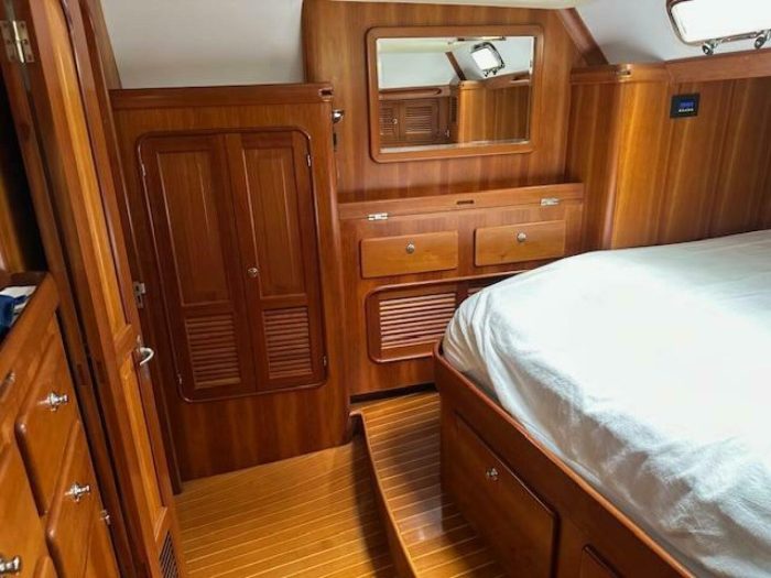 bed, Passport 545, sailboat for sale