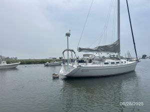 exterior, Freedom 40, sailboat for sale