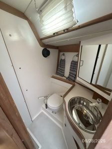 bath, Freedom 40, sailboat for sale