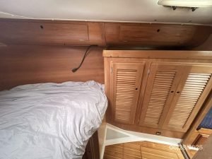 bed, Freedom 40, sailboat for sale