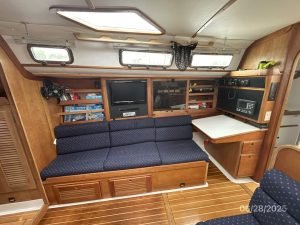 salon, Freedom 40, sailboat for sale