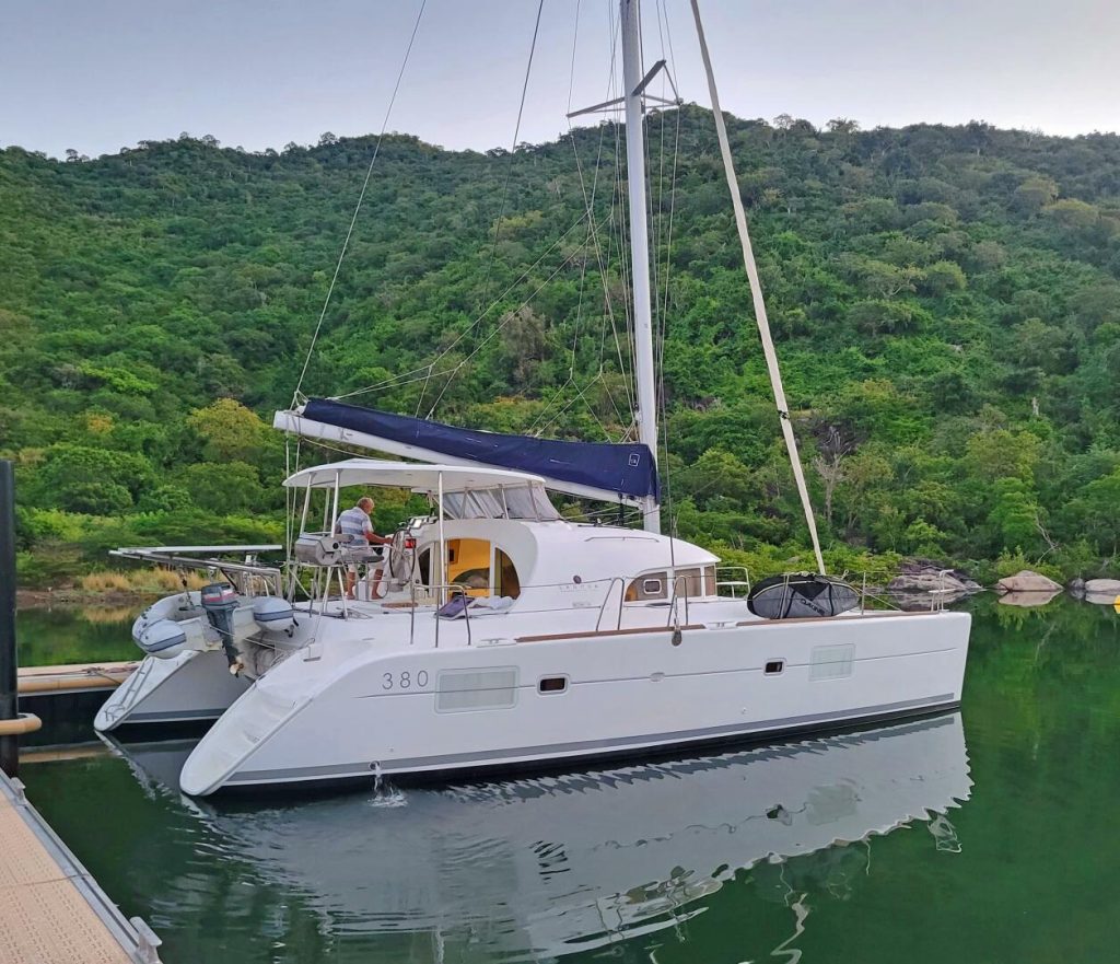 Lagoon 380, catamaran for sale