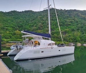 exterior, Lagoon 380, catamaran for sale