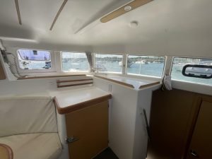 salon, Lagoon 380, catamaran for sale