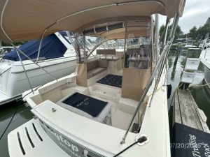 helm, Mainship 34, trawler for sale