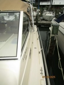 deck, Mainship 34, trawler for sale