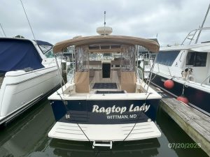 cockpit, Mainship 34, trawler for sale