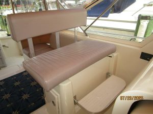 cockpit, Mainship 34, trawler for sale