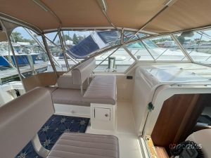 cockpit, Mainship 34, trawler for sale