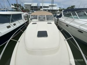 deck, Mainship 34, trawler for sale