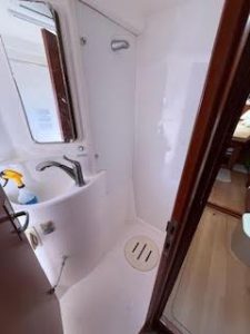 bath, Leopard 44, catamaran for sale