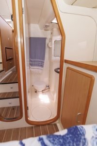 bath, Leopard 43, catamaran for sale