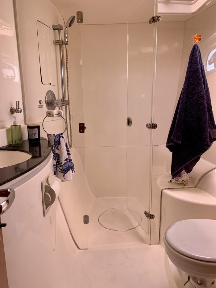 bath, Leopard 46, catamaran for sale