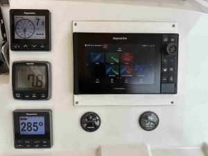 exterior, Lagoon 421, catamaran for sale