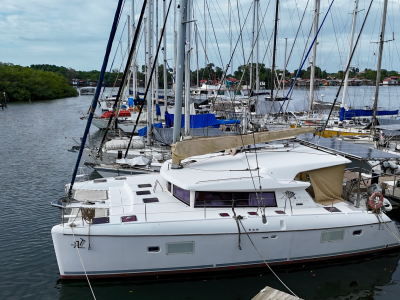 Lagoon 421, catamaran for sale