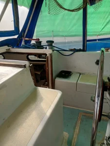 helm, Morgan 41 Out Island, sailboat for sale