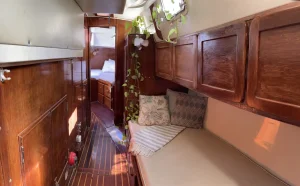 bed, Morgan 462, sailboat for sale