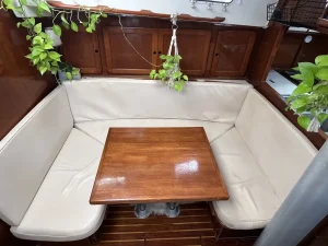 salon, Morgan 462, sailboat for sale
