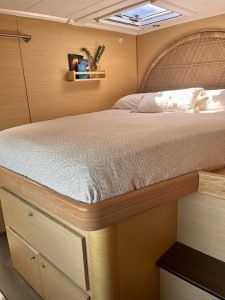 bed, Lagoon 420, catamaran for sale