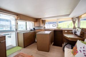 salon, Lagoon 450, catamaran for sale