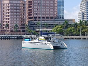 exterior, Solaris 32 Sunstar, catamaran for sale