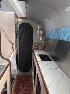 interior, Solaris 32 Sunstar, catamaran for sale