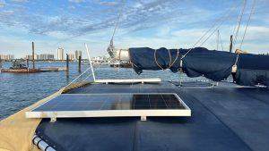 deck, Solaris 32 Sunstar, catamaran for sale