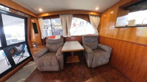 salon, Ocean Alexander 500, trawler for sale