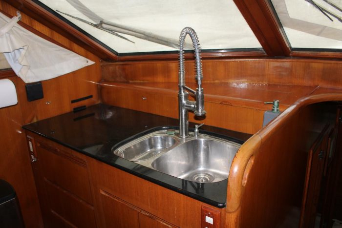 interior, Ocean Alexander 500, trawler for sale