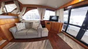 salon, Ocean Alexander 500, trawler for sale