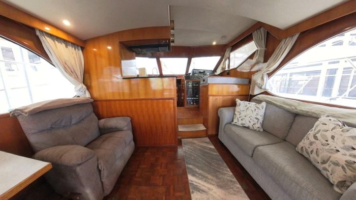 navigation station, Ocean Alexander 500, trawler for sale