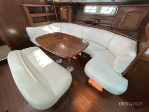 salon, Beneteau 461, sailboat for sale
