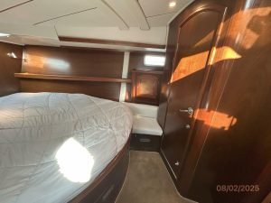 bed, Beneteau 461, sailboat for sale
