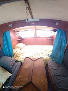 bed, Prout 37 Snowgoose, catamaran for sale