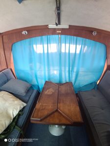 salon, Prout 37 Snowgoose, catamaran for sale
