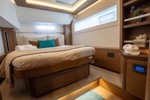 bath, Lagoon 46, catamaran for sale