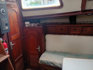 salon, Fantasia 35, sailboat for sale