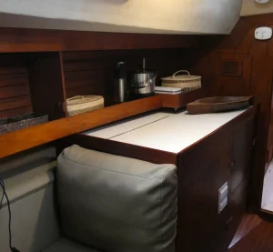 salon, Moody 376, sailboat for sale