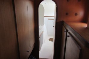 bath, Catana 471, catamaran for sale