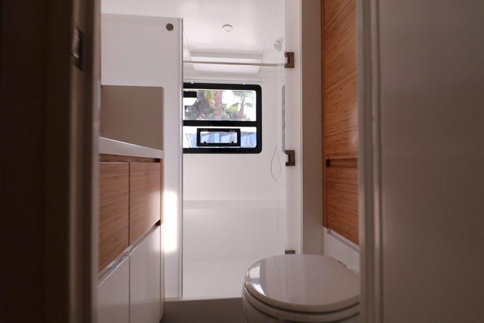 bath, Balance 442, catamaran for sale