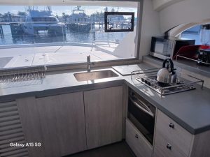 interior, Leopard 43 PowerCat, trawler for sale
