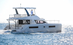 underway, Leopard 43 PowerCat, trawler for sale