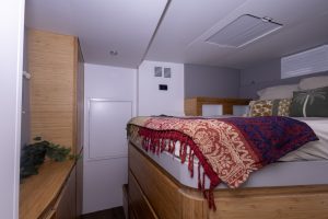 bed, Balance 442, catamaran for sale