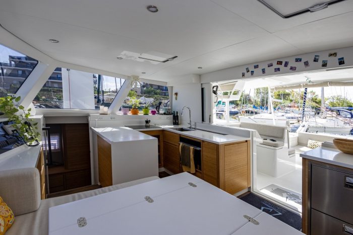 salon, Balance 442, catamaran for sale