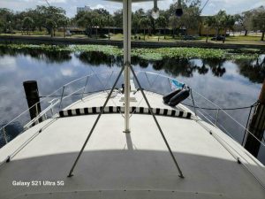 deck, Bertram 46.6, trawler for sale