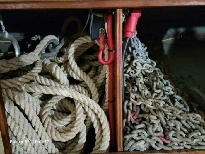 deck, Bertram 46.6, trawler for sale