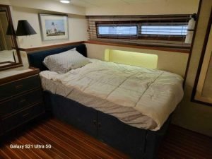 bed, Bertram 46.6, trawler for sale