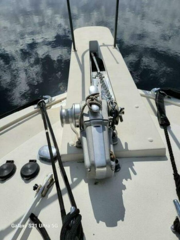 deck, Bertram 46.6, trawler for sale