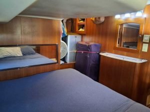 bed, Hunter 44, sailboat for sale